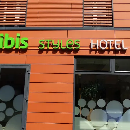 Ibis Styles En Velay 호텔