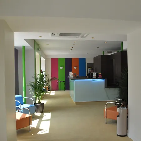 Отель Ibis Styles En Velay