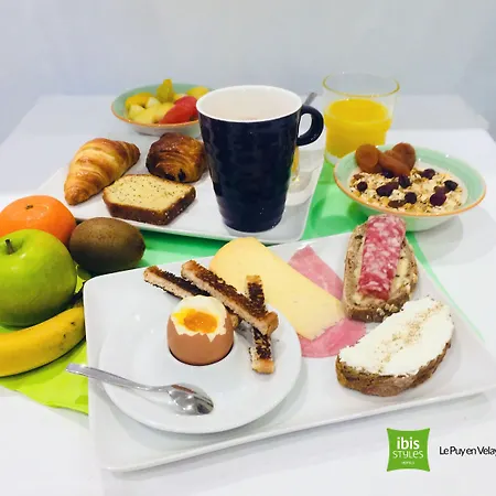 Отель Ibis Styles En Velay 3*