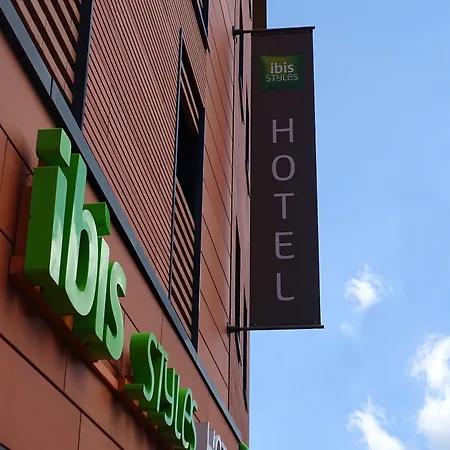 Ibis Styles En Velay 호텔