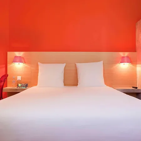 Hotel Ibis Styles En Velay 3*