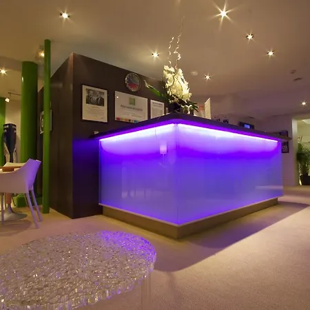 Hotel Ibis Styles En Velay 3*