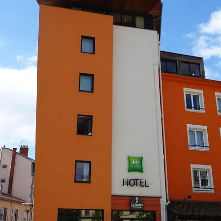 Отель Ibis Styles En Velay 3*