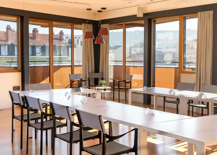 Ibis Styles En Velay Отель Le Puy-en-Velay