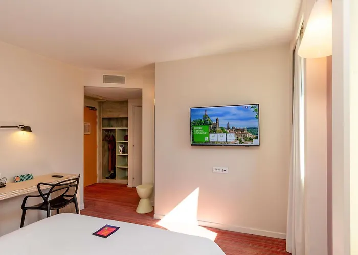 Отель Ibis Styles En Velay Le Puy-en-Velay