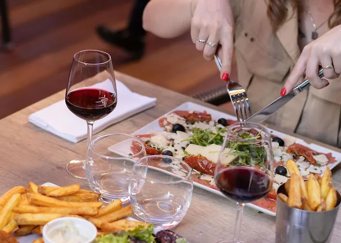 Отель Ibis Styles En Velay